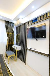 TV a/nebo společenská místnost v ubytování Istanbul Hotel&Guesthouse