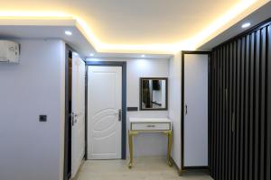 TV a/nebo společenská místnost v ubytování Istanbul Hotel&Guesthouse