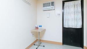 Foto dalla galleria di RedDoorz at Isabelita Hotel Tuguegarao City a Tuguegarao