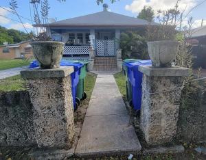 Bazén v ubytování Azucar Miami nebo v jeho okolí