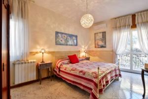 Posteľ alebo postele v izbe v ubytovaní La Bouganville Holiday House + 37 fotografií