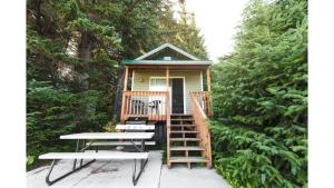 Zahrada ubytování Cabin 1 Lynn View Lodge + 6 fotografií