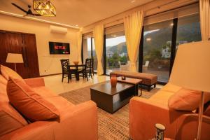 Posezení v ubytování UNA Services - Margalla Retreat