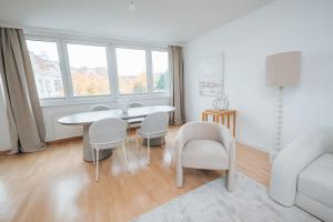 Posedenie v ubytovaní Designer-Apartment zum Wohlfühlen