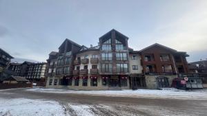 Zgradba, v kateri se nahaja apartma