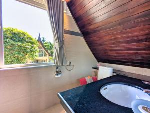 Φωτογραφία από το άλμπουμ του Ocean Half Moon Villa - by KohChangVillas σε Trat