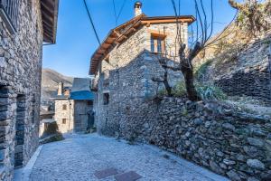 Το κτήριο όπου στεγάζεται  the country house