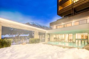 Bazén v ubytování Hotel Valserhof nebo v jeho okolí