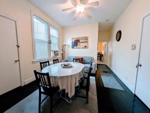 Fotografie z fotogalerie ubytování The Avondale Guesthouse v destinaci Chicago