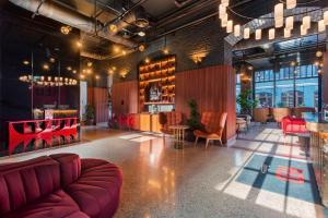 Area soggiorno di Radisson RED Tbilisi