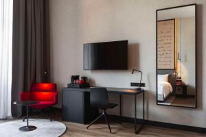 TV o dispositivi per l'intrattenimento presso Radisson RED Tbilisi
