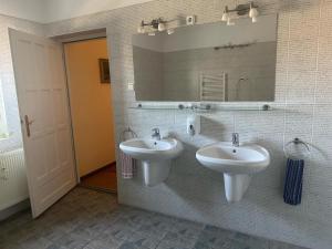 Kúpeľňa v ubytovaní Postafiók Apartman