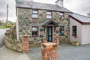 Το κτήριο όπου στεγάζεται  η παραθεριστική κατοικία