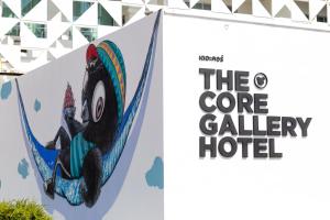 Certifikát, hodnocení, plakát nebo jiný dokument vystavený v ubytování The Core Gallery Hotel