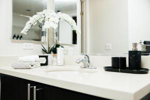 Stylish Vibes 1BD in WEHO