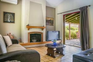Μια τηλεόραση ή/και κέντρο ψυχαγωγίας στο Villa Xenia
