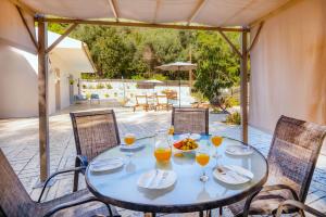 Ποτά στο Villa Kambos Saint Stephanos