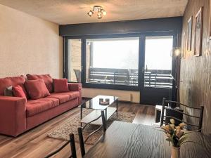 Ruang duduk di Studio Beau-Site by Interhome