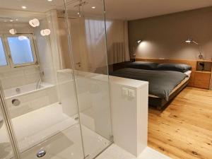 Ένα μπάνιο στο Apartment Culmoina by Interhome +8 φωτογραφίες