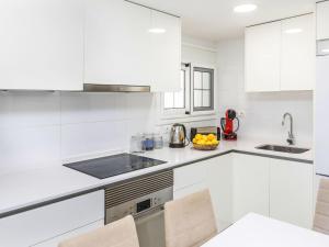 Dapur atau dapur kecil di Apartment El velero by Interhome