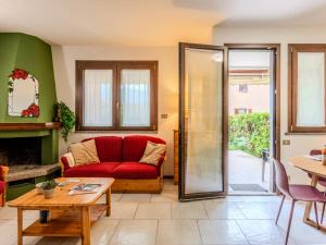 Posezení v ubytování Apartment Anna by Interhome