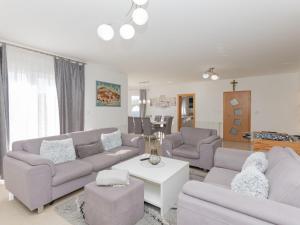 Χώρος καθιστικού στο Holiday Home Ana by Interhome