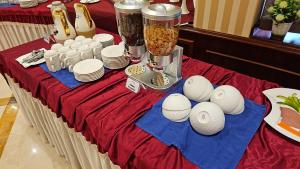 Comida en o cerca de este hotel