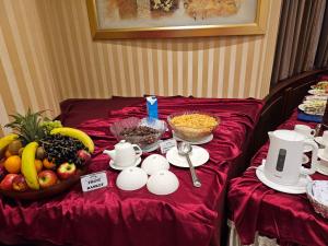 Comida en o cerca de este hotel