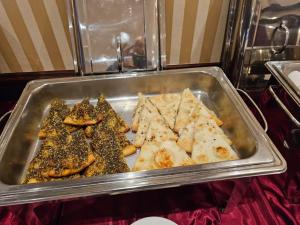 Comida en o cerca de este hotel