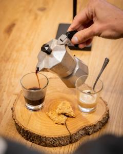 Set per la preparazione di tè e caffè presso Chalet Al Maso Val Calamento