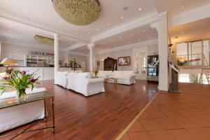 Posezení v ubytování Hotel Commodore