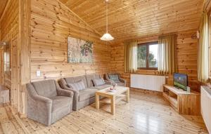 Ruang duduk di 3 Bedroom Nice Home In Masserberg