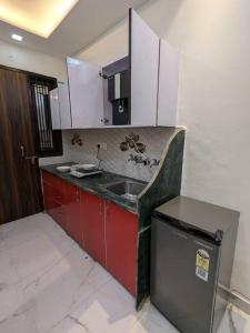 Gallery image of Cozy 1 BHK Condo with amenities in New Delhi