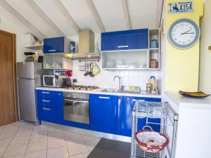 Dapur atau dapur kecil di Apartment Graziella by Interhome +30 gambar