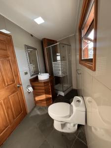 Koupelna v ubytování Lodge Punta Sirena + 26 fotografií