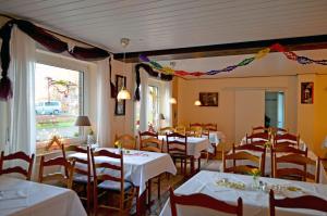 Un restaurante o sitio para comer en Am Alten Hafen