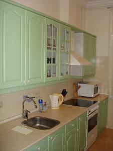 A kitchen or kitchenette at Nelly Apart