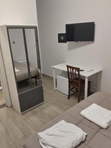 TV/trung tâm giải trí tại Affittacamere "Al Gebbione"