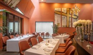 A restaurant or other place to eat at The Morrison Dublin, Curio Collection by Hilton