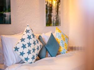 Postel nebo postele na pokoji v ubytování Resort Hotel El Cortijo & Spa