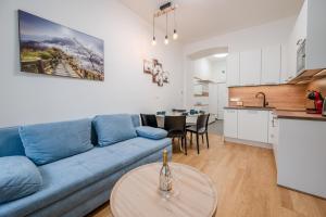 Kuchyňa alebo kuchynka v ubytovaní Seifertova Apartments by Willstay