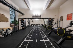 The fitness centre and/or fitness facilities at Top Living Apartments - Torino Centro