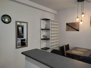 Η κουζίνα ή μικρή κουζίνα στο Apartamento La Privé-Residencial dos Lírios