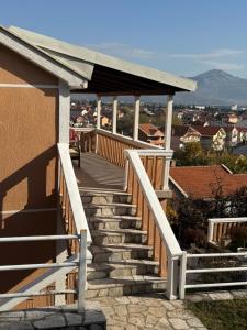 Nespecifikovaný výhled na hory nebo výhled na hory při pohledu z apartmánu