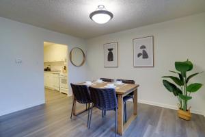 O bucătărie sau chicinetă la Convenient Apartment near Metro in Crystal City