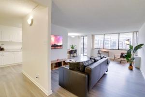 O zonă de relaxare la Convenient Apartment near Metro in Crystal City