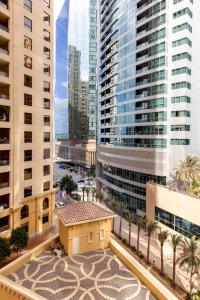 Το κτήριο όπου στεγάζεται  το διαμέρισμα