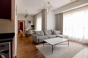 Χώρος καθιστικού στο Beautiful 1 bedroom by the JBR beach! Bahar