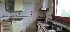 Η κουζίνα ή μικρή κουζίνα στο Villa Vitusya Charming home +29 φωτογραφίες