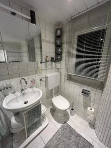 Koupelna v ubytování Ferienwohnung in Dahn + 14 fotografií